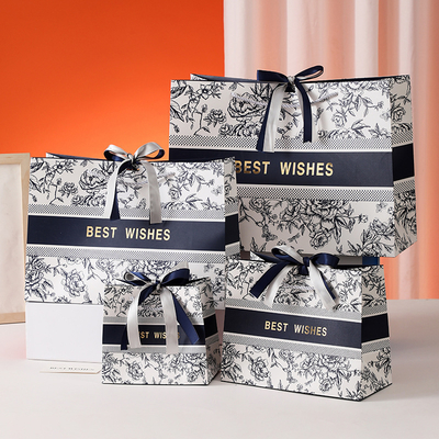 Luxe maatwerk kleine papieren zakken met lint handvat voor juwelen dozen Groothandel cadeau & Craft verpakking laminatie drukwerk