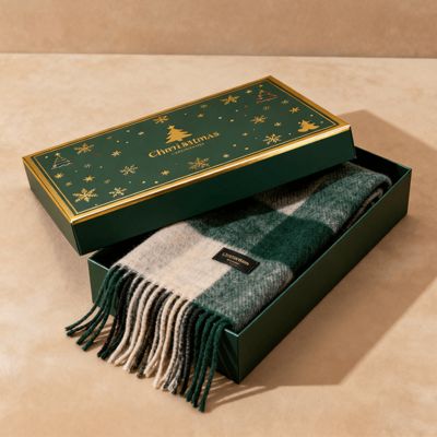 Aangepaste Luxe Kerstcadeauverpakkingen Matte Stevige Kartonnen Doos voor het Verpakken van Sjaal Jurk Ondergoed Overhemd Gerecycled Aseptisch Materiaal