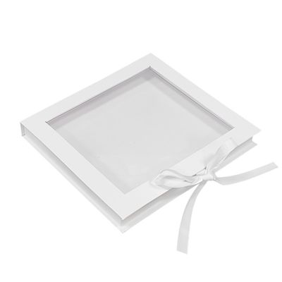 Vierkante kartonnen vertoondoos gerecycled magnetisch afsluitbaar cadeaubon met helder raam