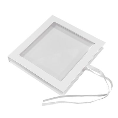 Vierkante kartonnen vertoondoos gerecycled magnetisch afsluitbaar cadeaubon met helder raam