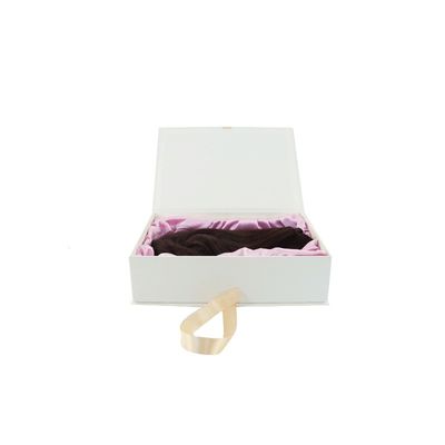 Specifieke eisen van de klant Luxe haarparuk Verpakking Zwarte doos Magnetische sluiting