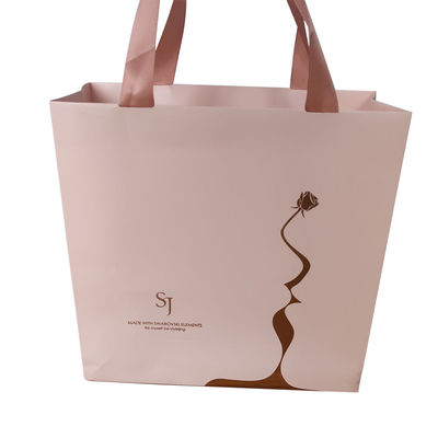 Luxe Custom Logo Gold Foil Printed Kraft Paper Winkelverpakkingszak voor schoenen Kleding