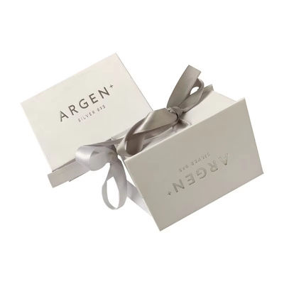 Gepersonaliseerde halsketting Juwelen Kartonnen doos Luxe cadeaubon Verpakking met lint Premium Magnetische cadeaubon