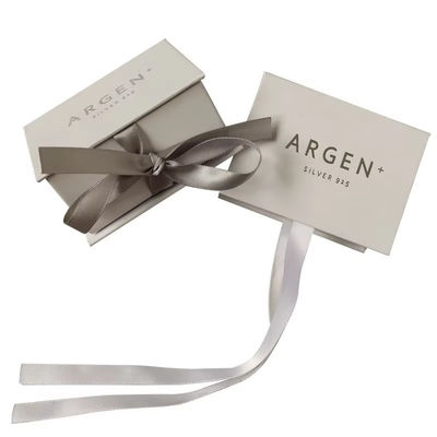 Gepersonaliseerde halsketting Juwelen Kartonnen doos Luxe cadeaubon Verpakking met lint Premium Magnetische cadeaubon