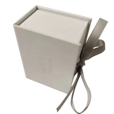 Gepersonaliseerde halsketting Juwelen Kartonnen doos Luxe cadeaubon Verpakking met lint Premium Magnetische cadeaubon