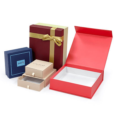 Gepersonaliseerde luxe cadeauverpakking aangepaste magnetische stijve papieren doos met magnetische flap