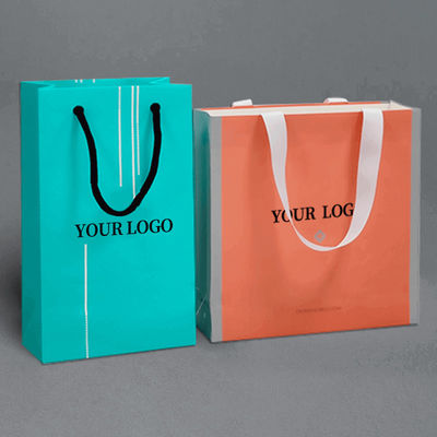 Gepersonaliseerde High-end handgeschenkzakken Kledingwinkel Gepersonaliseerde ambachtelijke kraft papieren zakken Geschenkverpakking
