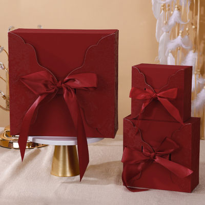 Op maat gemaakte magnetische cadeaubon verpakking luxe vouwbare stijve papieren doos voor het verpakken van geschenken