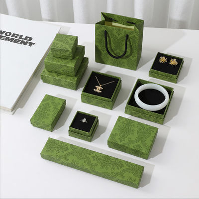 Gepersonaliseerd donkergroen karton karton verpakkingsdoos voor sieraden halsketting armband ringen lade cadeau met gedrukt logo
