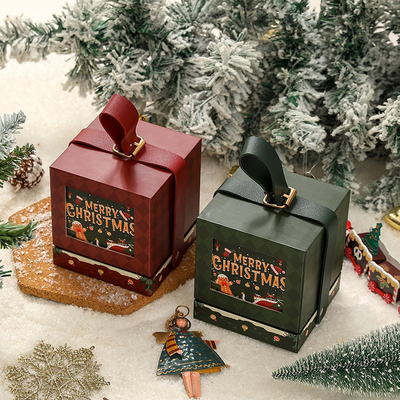 Luxe Kerstcadeaudoos Elegant Goud Rood Design Voor Familiefeesten