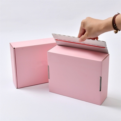 CMYK / PANTONE Gedrukte Golfkartonnen Doos Voor Skincare Mailer Cadeau Op Maat Luxe Design