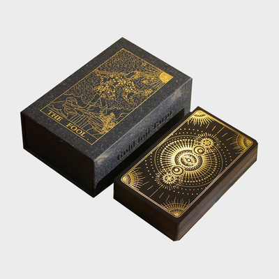 Aanpasbaar Rigid Cardboard Luxe Tarot Cards Magnet Closure Decorative Book Shape Boxes Faux Book Favour Box