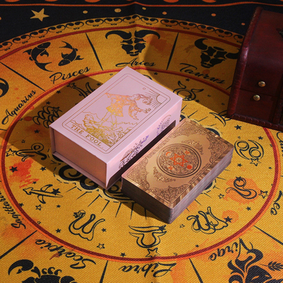 Aanpasbaar Rigid Cardboard Luxe Tarot Cards Magnet Closure Decorative Book Shape Boxes Faux Book Favour Box