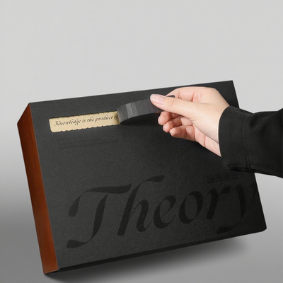 Eco-vriendelijk Custom Zipper Mailer Box golfkarton met Zwarte Matte Laminatie UV-lak