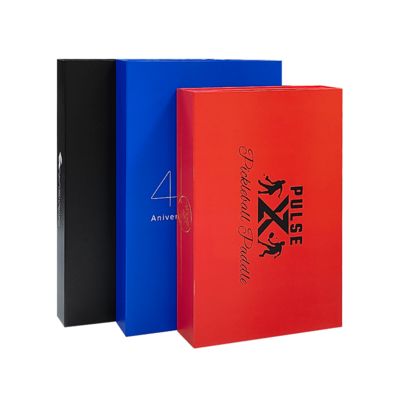 Groothandel Op maat gedrukte grote magnetische dozen Verpakking voor badminton & padel rackets Grote cadeaubon met logo drukwerk