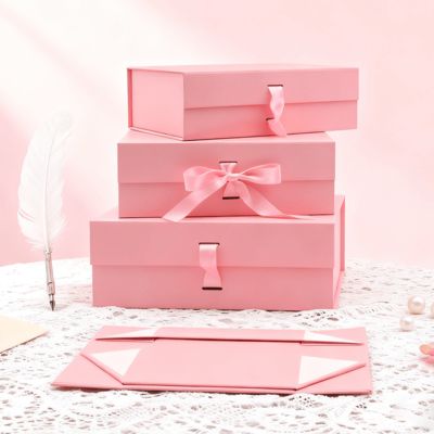 Kwaliteitslint met aangepast logo Opvouwbare doos Roze Zwart Rechthoekige vorm Magnetisch kunstpapier Verpakking voor matte laminering en embossing