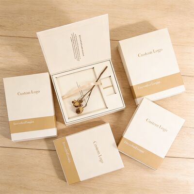 Custom Logo Fashion Eva Rigid Cardboard Magnetische cadeaubon voor sportkaarten