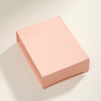 Custom Kleur Logo Roze High End Opvouwbaar Doos Spot Kleur Logistiek Magnetische sieraden Doos Klein