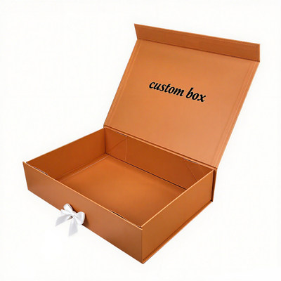 Groothandel High-End Luxe Magnetisch Geschenkdoos Custom Logo Opvouwbare Kleding Verpakking met lint