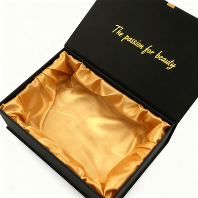 Luxe magnetisch vergrendelbare presentatie doos ontworpen voor high-end productpresentatie en veilige opslagoplossingen